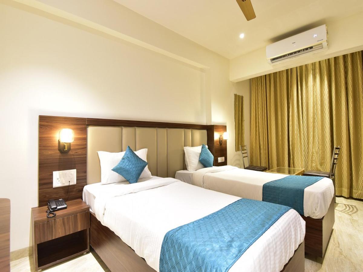 Hotel Candor Amigo Airoli Mind Space Нави Мумбаи Экстерьер фото