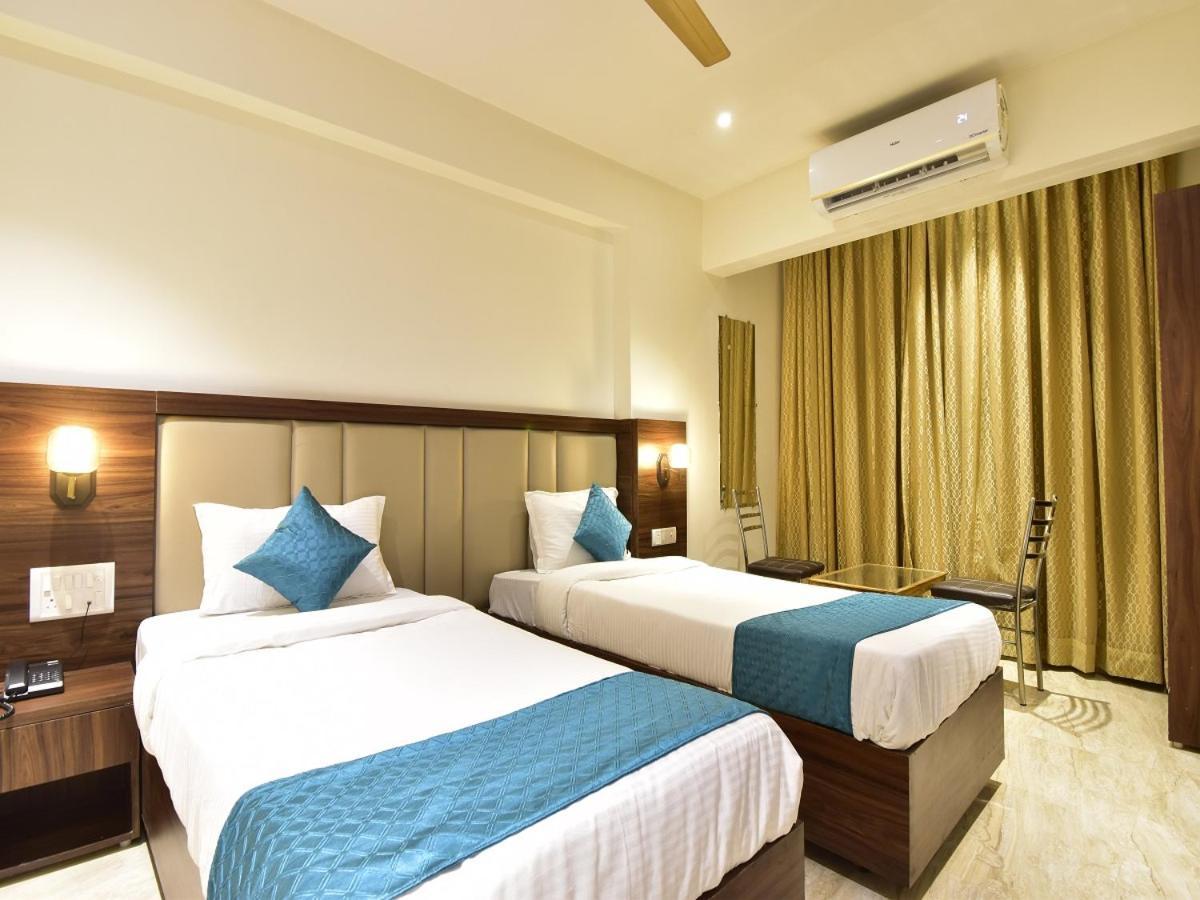 Hotel Candor Amigo Airoli Mind Space Нави Мумбаи Экстерьер фото